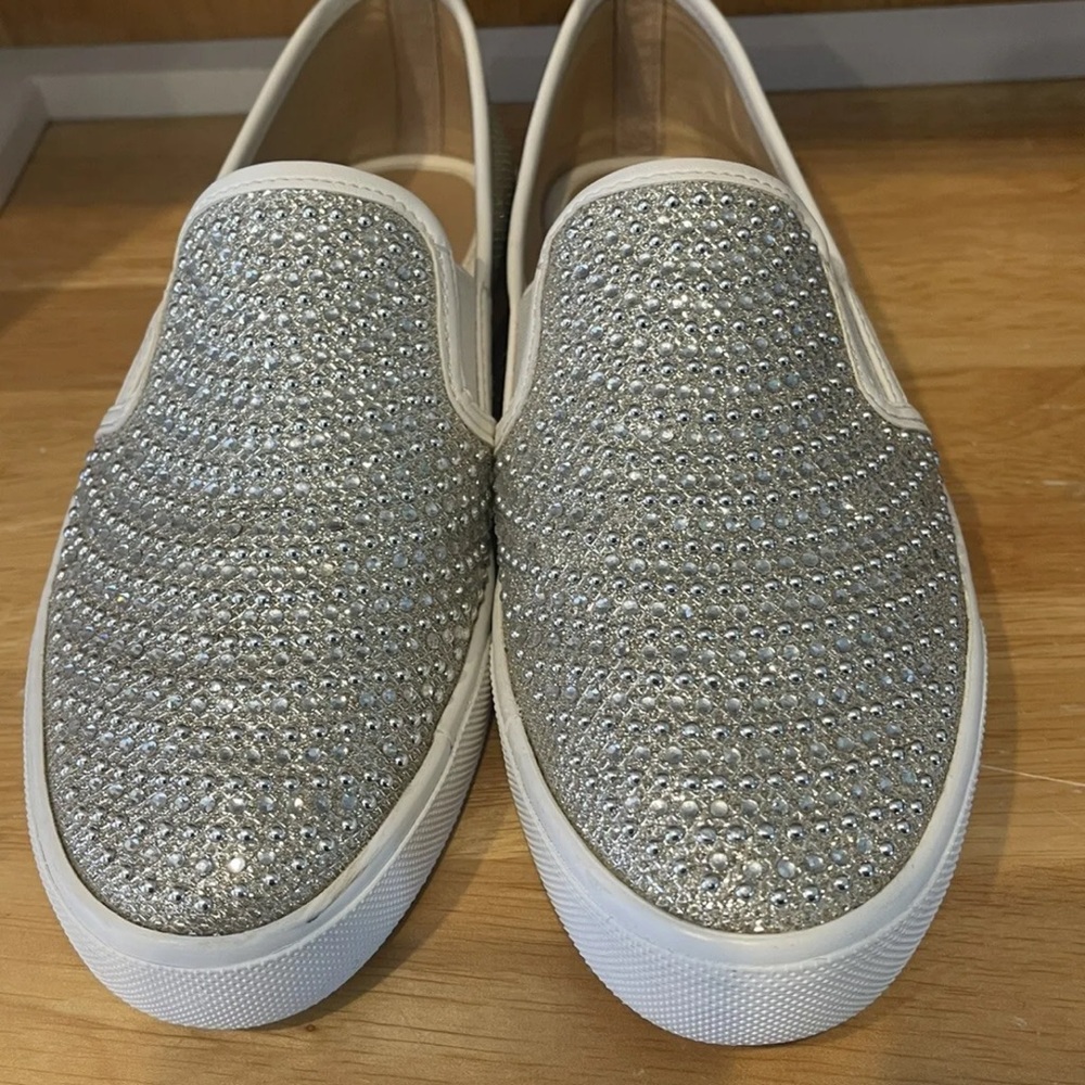 INC SILVER STONE & STUD EMBELLISHED SAMMEE2 SLIP ON TENNIS SHOE SIZE 7